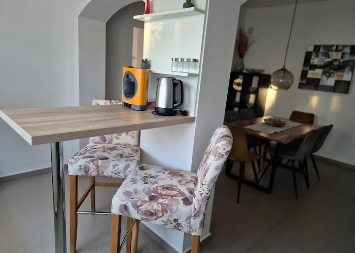 Nika Apartman