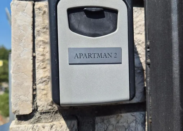 Nika Apartman
