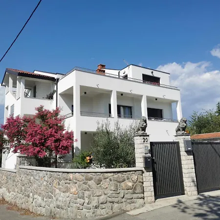Apartment Nika Rijeka