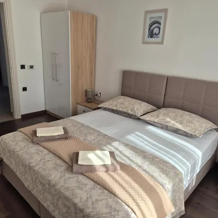 Nika Apartamento *